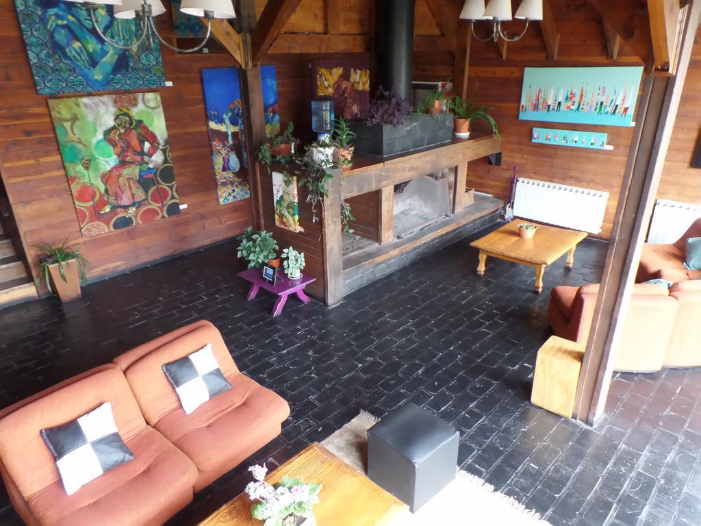 La Luna Inn *